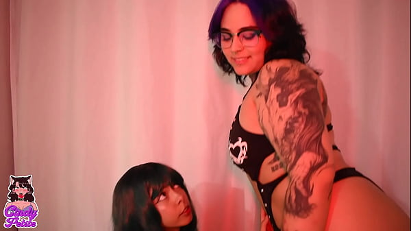 Blowjob competition between two couples