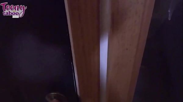 Coach Seth Brogan Facializes Cheerleader Daisy García After Anal Fuck!