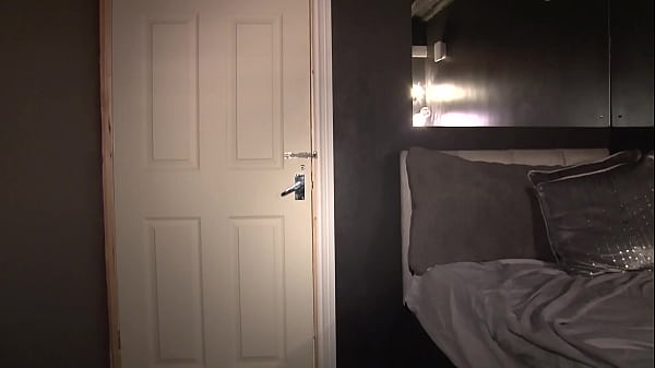 Pakistani guys fucks British swinger