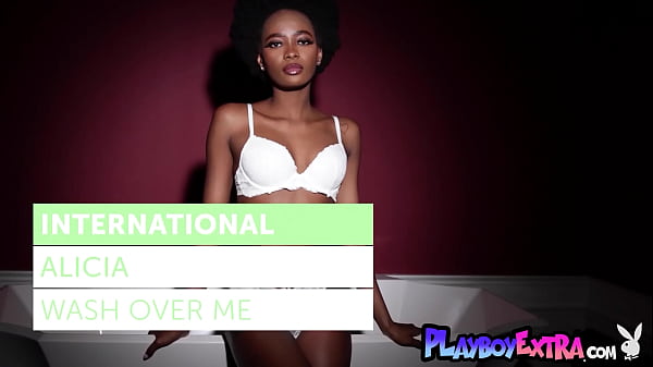 Petite nude ebony teen Alicia spends the evening unwinding with a warm bath