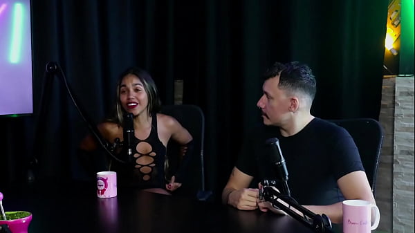 Teve experiência ruim na boate que o Fábio Porchat frequentava, o miss bumbum a ajudou a ter mais credibilidade e venceu o miss simpatia – Casal Kaliente (SHEER/RED)